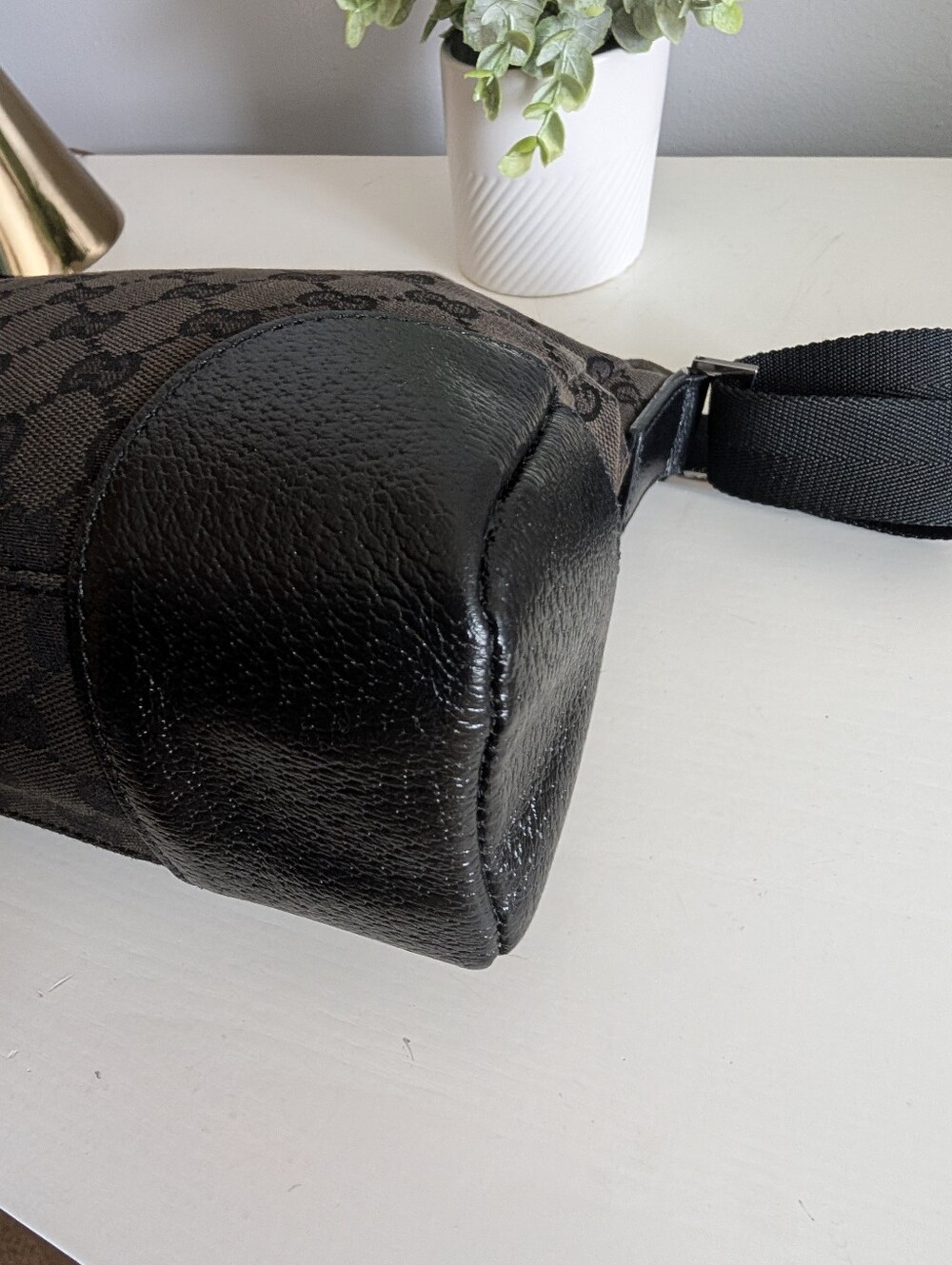 Gucci GG Monogram Canvas Messenger Bag, Black - EUC! - Picture 8 of 13